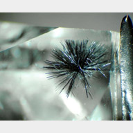 hollandite inclusions