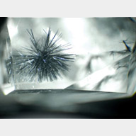 hollandite inclusions